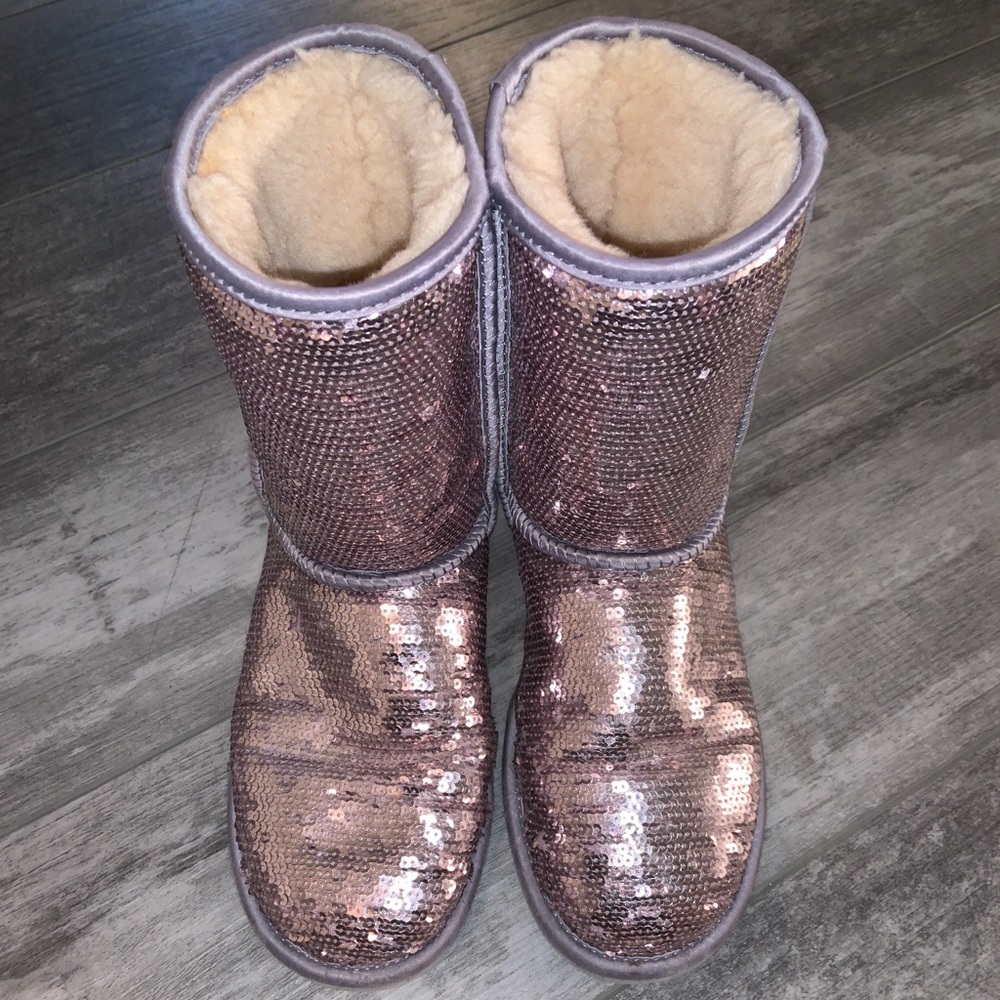 Kids/Women’s UGGs boots